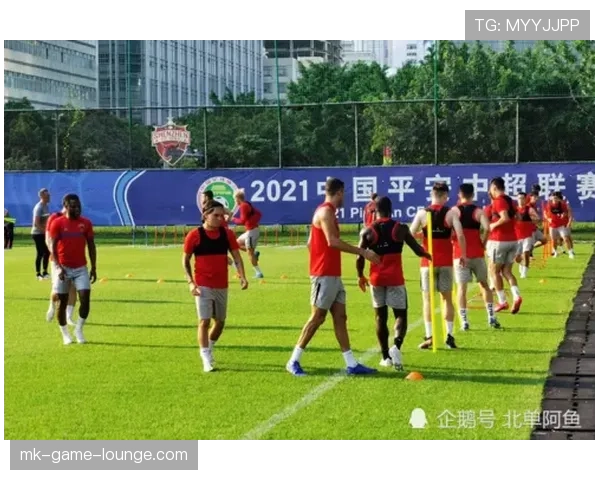 乌拉圭国家男子足球队近期友谊赛防守稳健,进攻端持续调整配合 乌拉圭国家男子足球队近期友谊赛防守稳健,进攻端持续调整配合